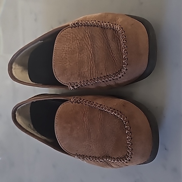Leather moccasins - Picture 3 of 4